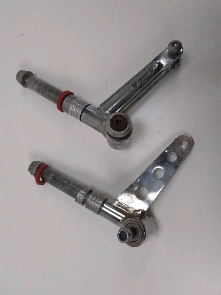 Axe de roue avant