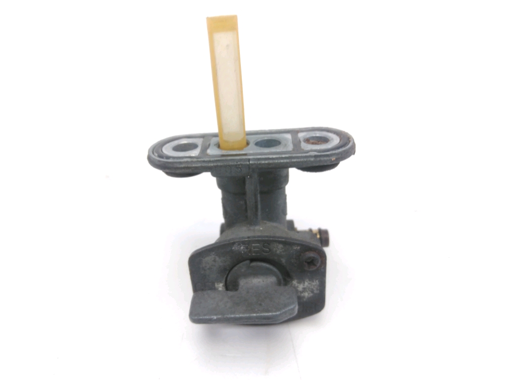 Robinet essence