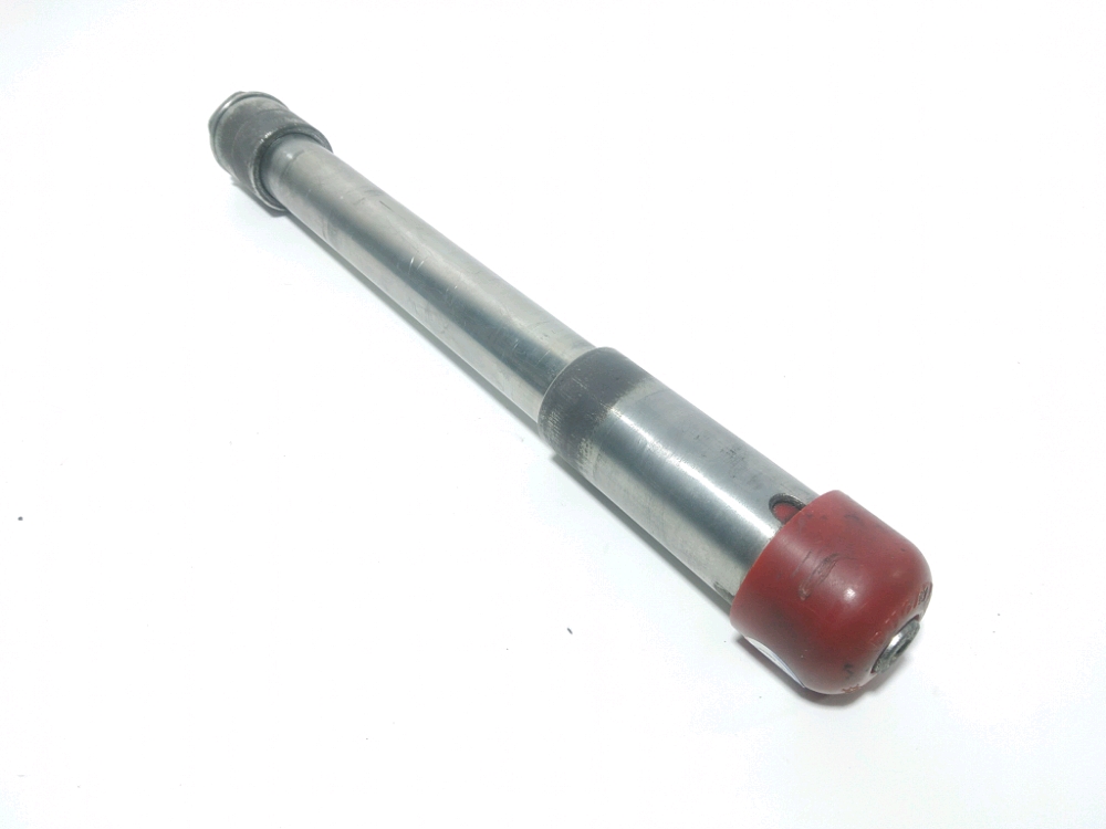 Axe de roue avant