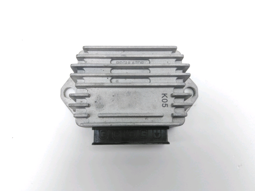 Regulateur de tension