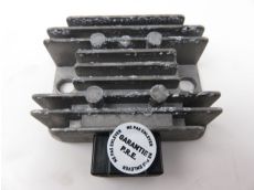 Regulateur de tension