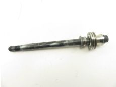 Axe de roue avant