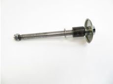 Axe de roue arriere