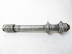 Axe de roue avant