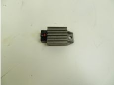 Regulateur de tension