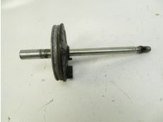 Axe de roue avant