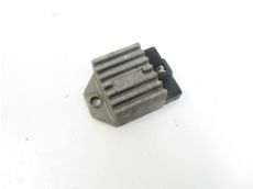 Regulateur de tension