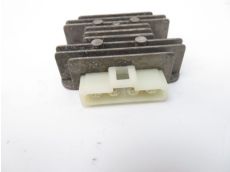 Regulateur de tension