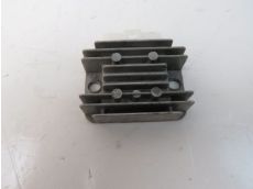 Regulateur de tension