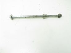 Axe de roue avant
