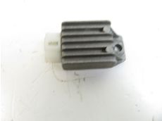 Regulateur de tension