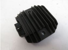 Regulateur de tension