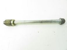 Axe de roue avant
