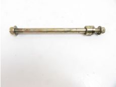 Axe de roue avant