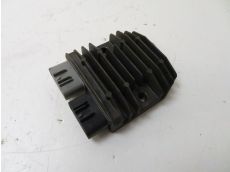 Regulateur de tension
