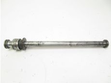 Axe de roue arriere