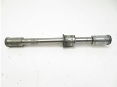 Axe de roue avant