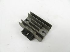 Regulateur de tension