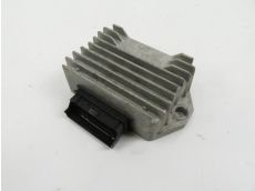 Regulateur de tension