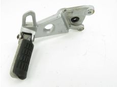 Platine et repose pieds arriere droit