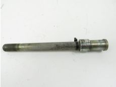 Axe de roue avant