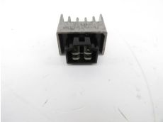 Regulateur de tension