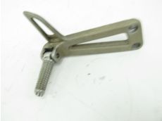 Platine et repose pieds arriere droit