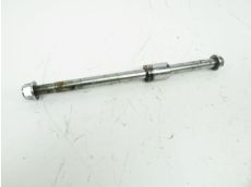 Axe de roue avant
