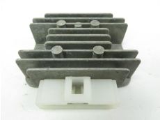 Regulateur de tension