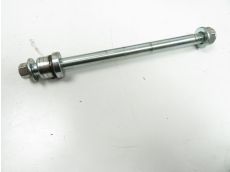 Axe de roue avant