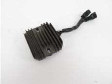 Regulateur de tension