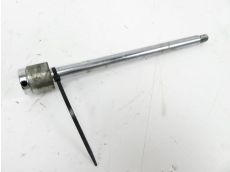 Axe de roue arriere