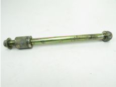 Axe de roue avant