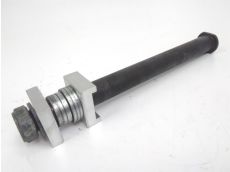 Axe de roue arriere