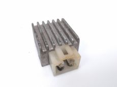 Regulateur de tension