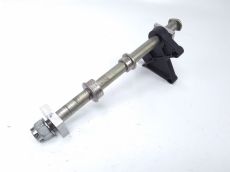 Axe de roue arriere