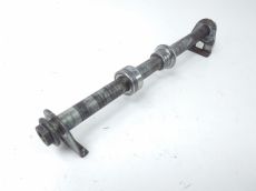 Axe de roue arriere
