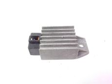 Regulateur de tension