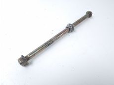 Axe de roue avant