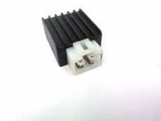 Regulateur de tension