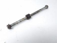 Axe de roue avant