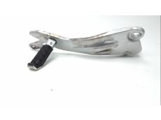 Platine et repose pieds arriere droit