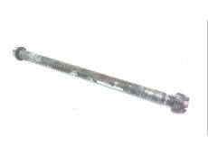 Axe de roue arriere