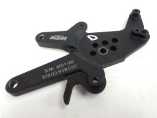 Platine avant droite