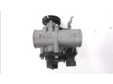 Corps d'injection droit