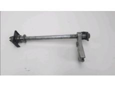 Axe de roue arriere