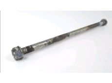 Axe de roue arriere