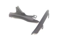 Cache lateral gauche