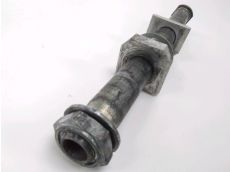 Axe de roue arriere