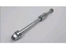 Axe de roue arriere